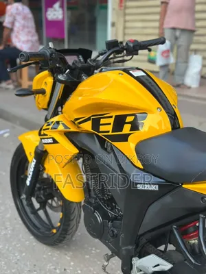 Suzuki Gixxer 2023 Yellow