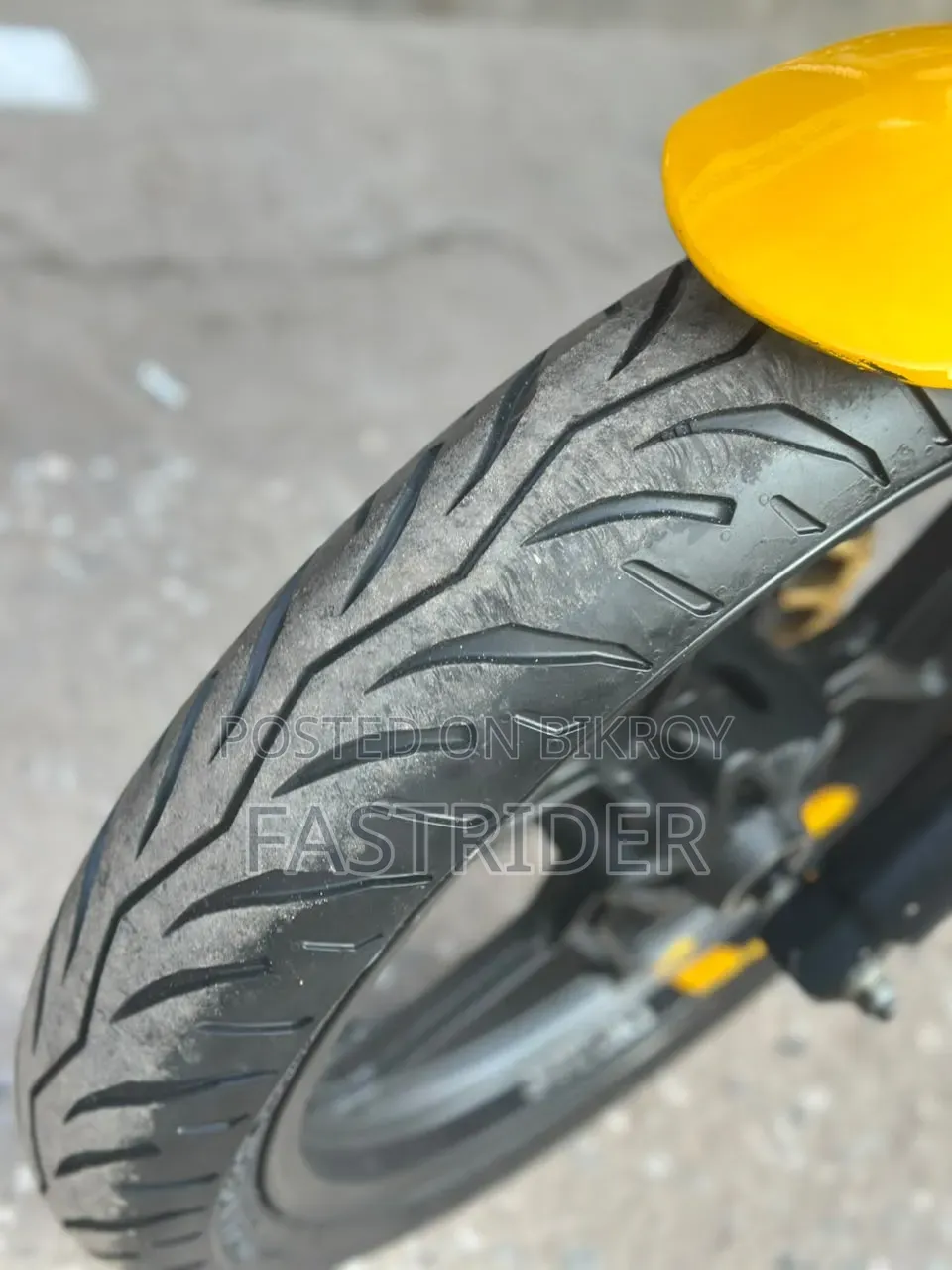 Suzuki Gixxer 2023 Yellow