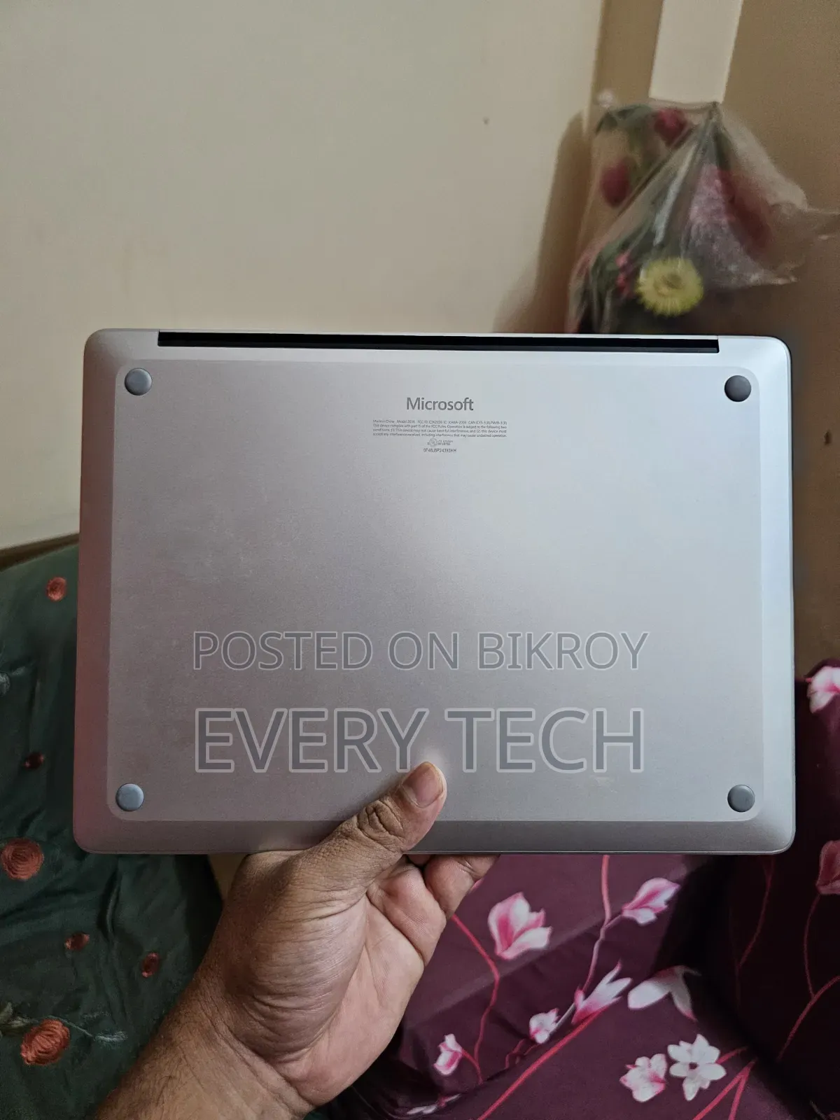 New Microsoft Surface Pro 11th Edition, a Copilot+ PC 16GB SSD 256GB