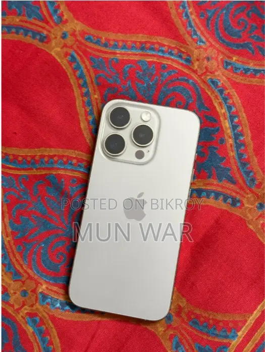 Apple iPhone 15 Pro 128 GB Silver