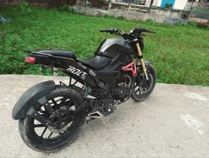 রানার বোল্ট ১৬৫আর ২০২১ কালো