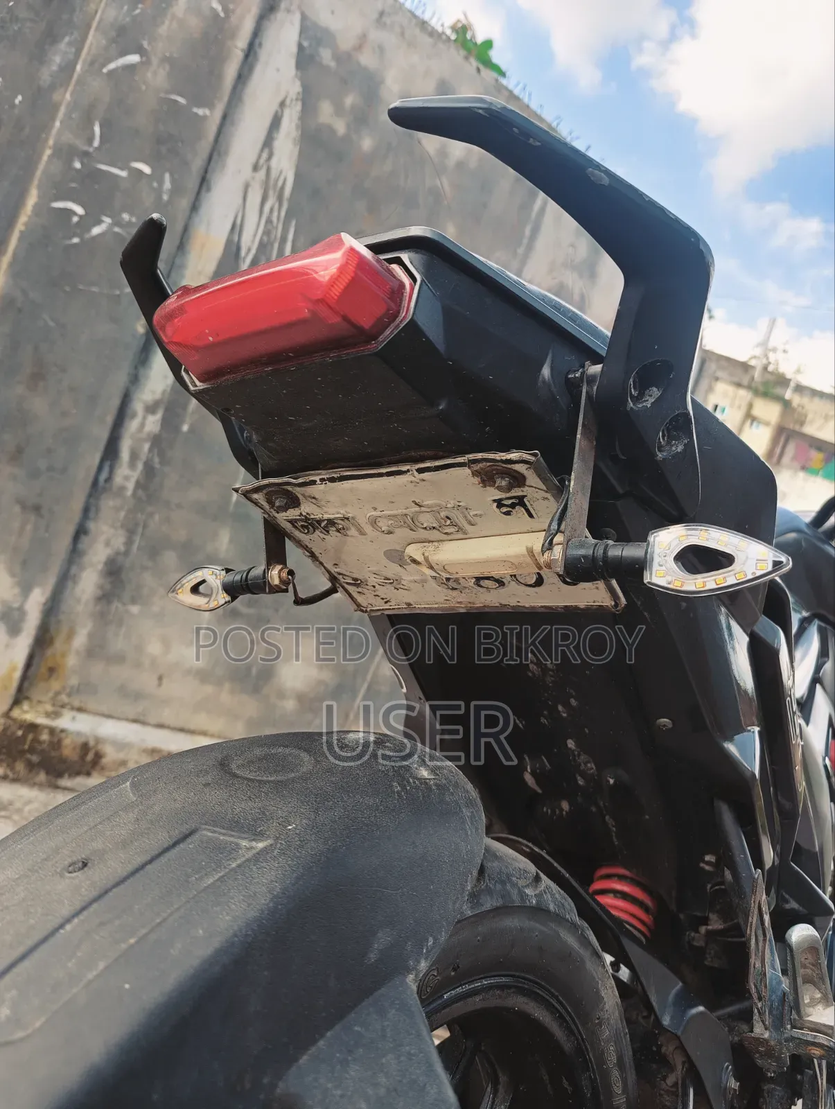 রানার বোল্ট ১৬৫আর ২০২১ কালো