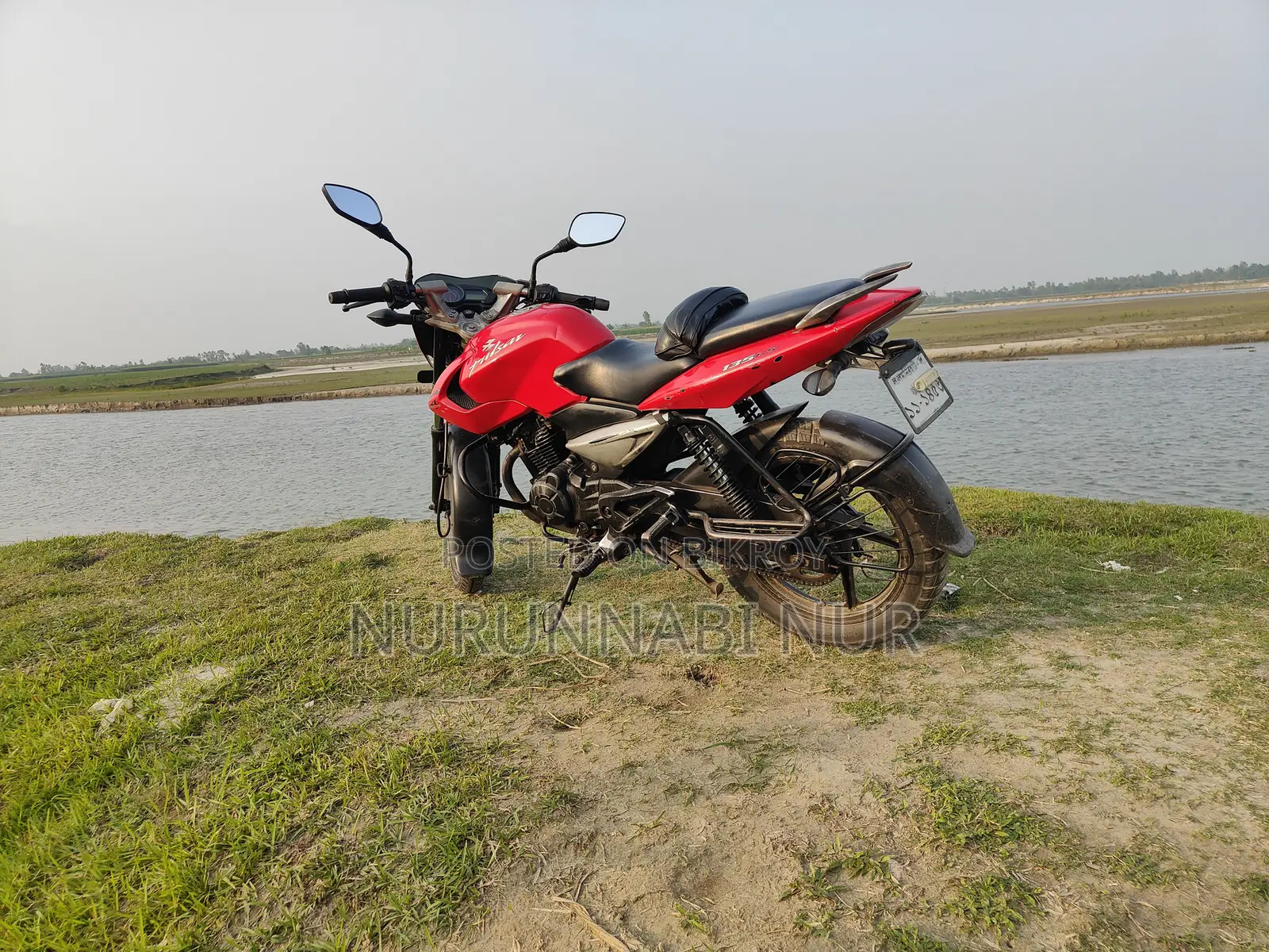 Bajaj Pulsar 135 LS 2010 Red