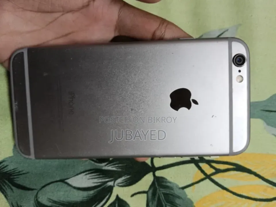 New Apple iPhone 6 64 GB Silver