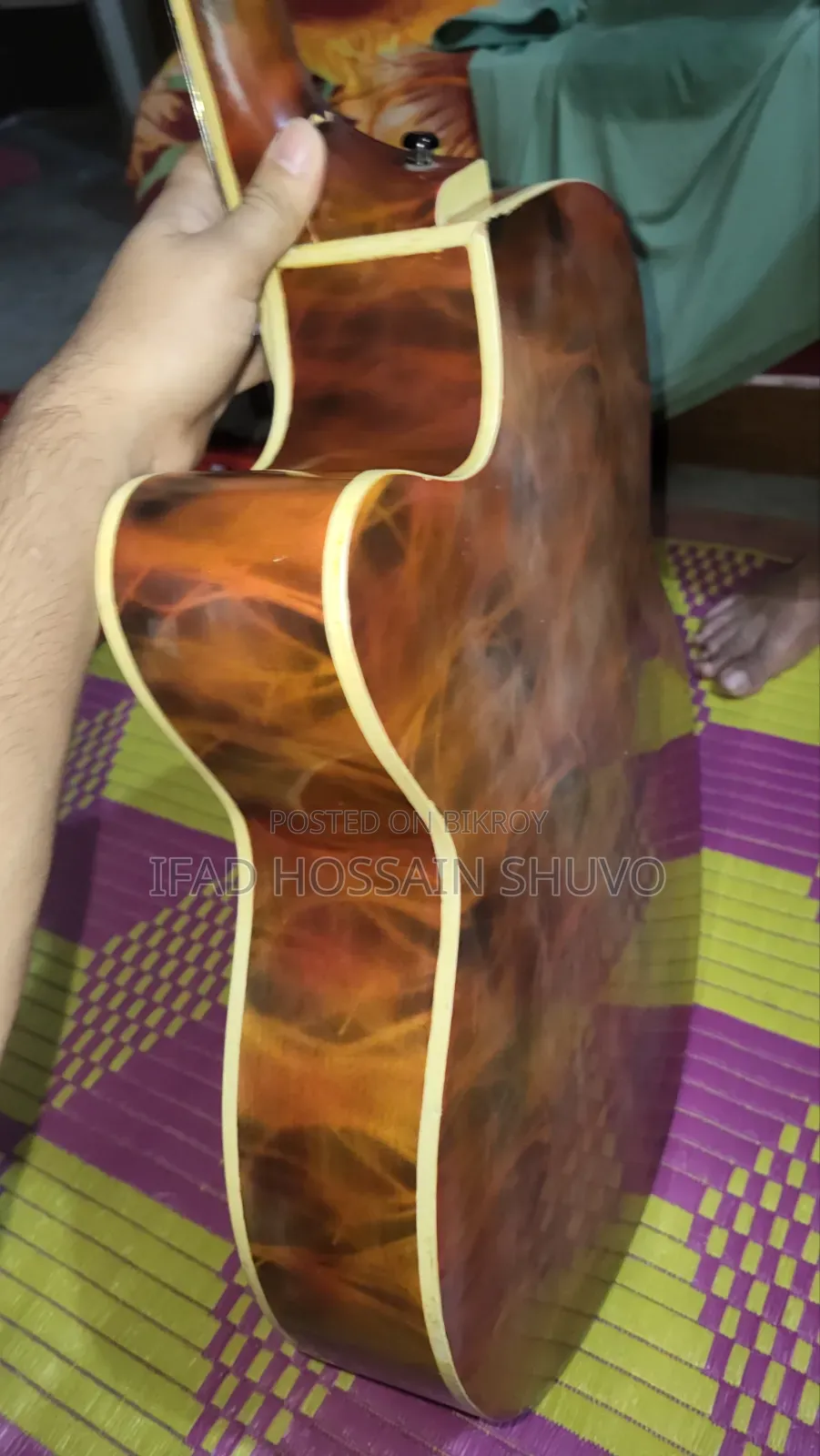 গিটার বিক্রয়