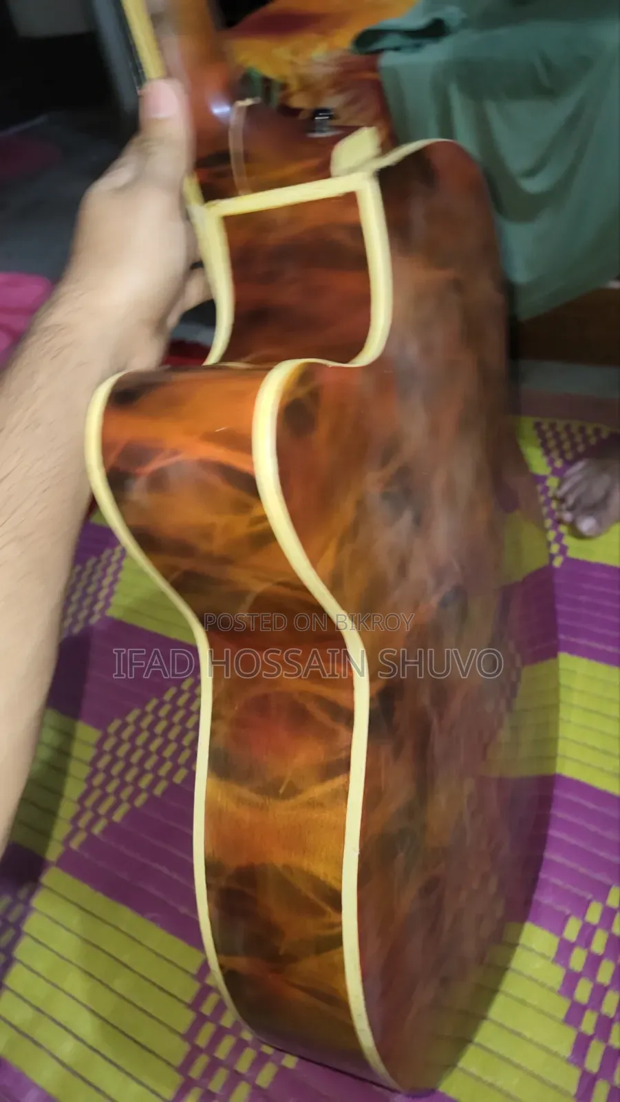 গিটার বিক্রয়