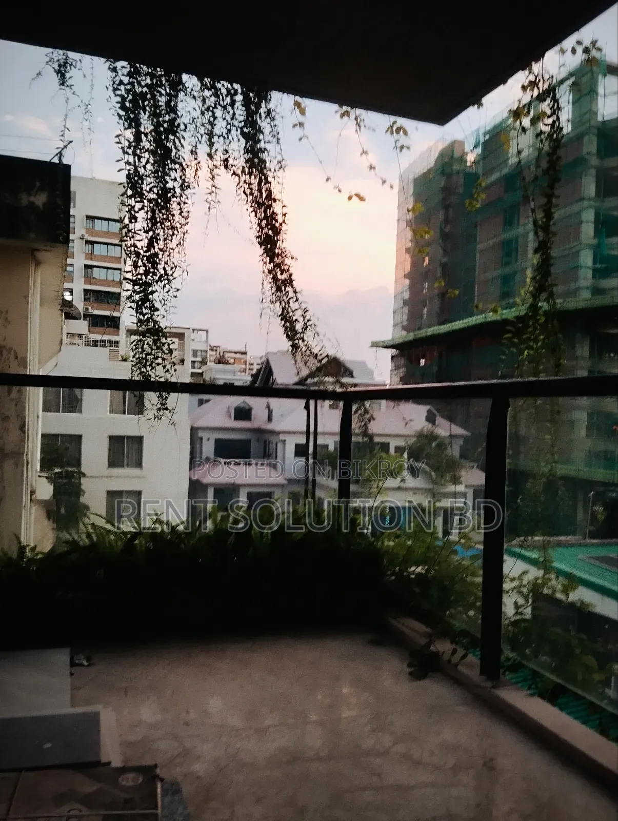 4-Bedroom Apartment in Gulshan for Rent