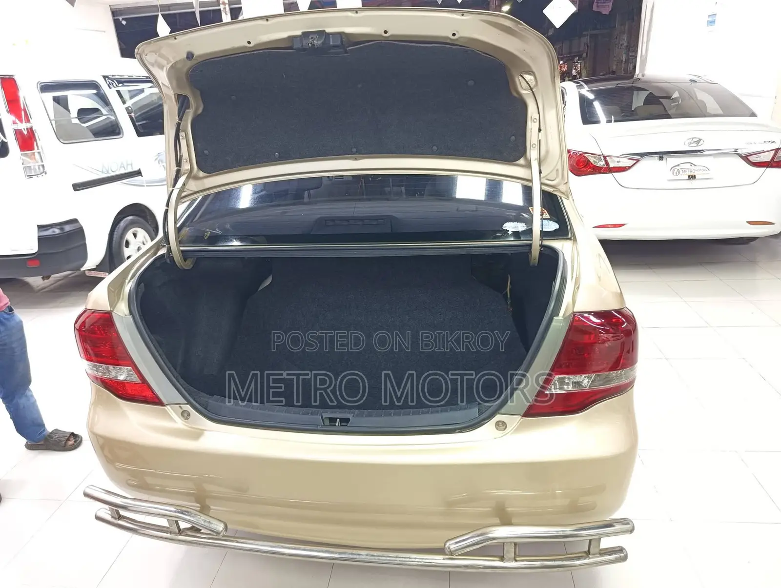 Toyota Axio 1.5 G Two-Wheel Drive 2011 Gold