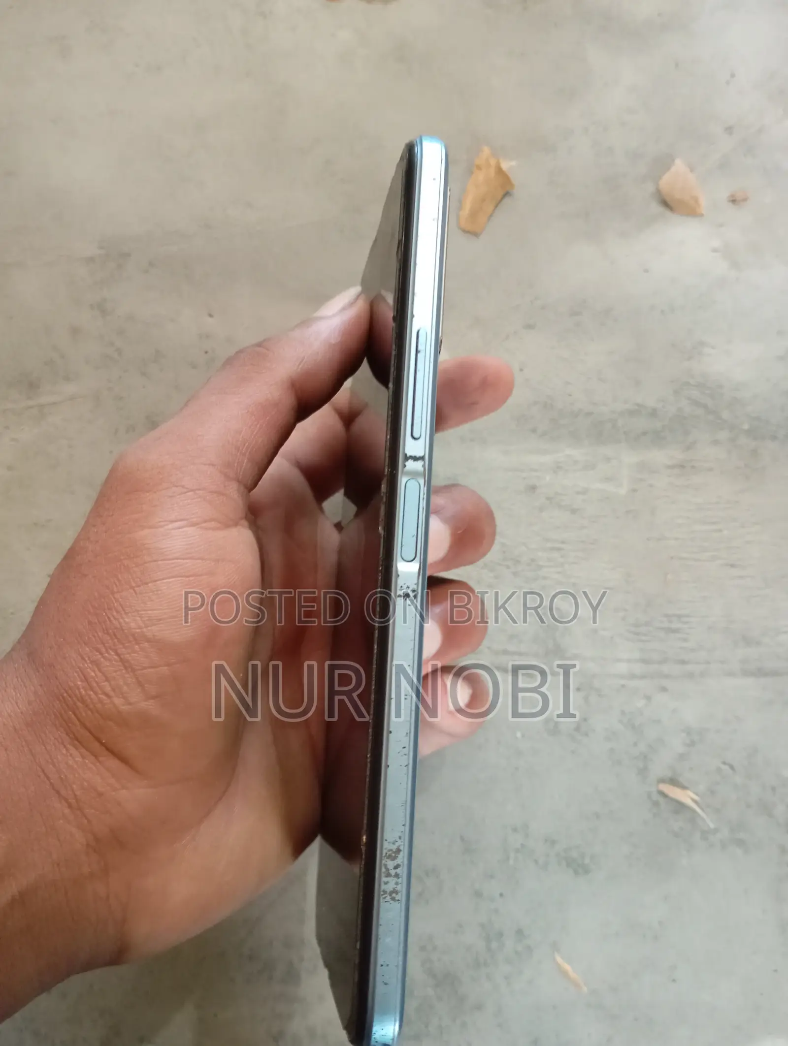 Vivo Y33s 128 GB Gray