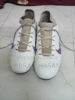 ফুটবল বুট