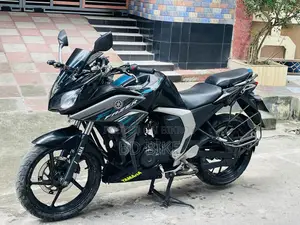 Yamaha 2018 Black