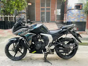Yamaha 2018 Black