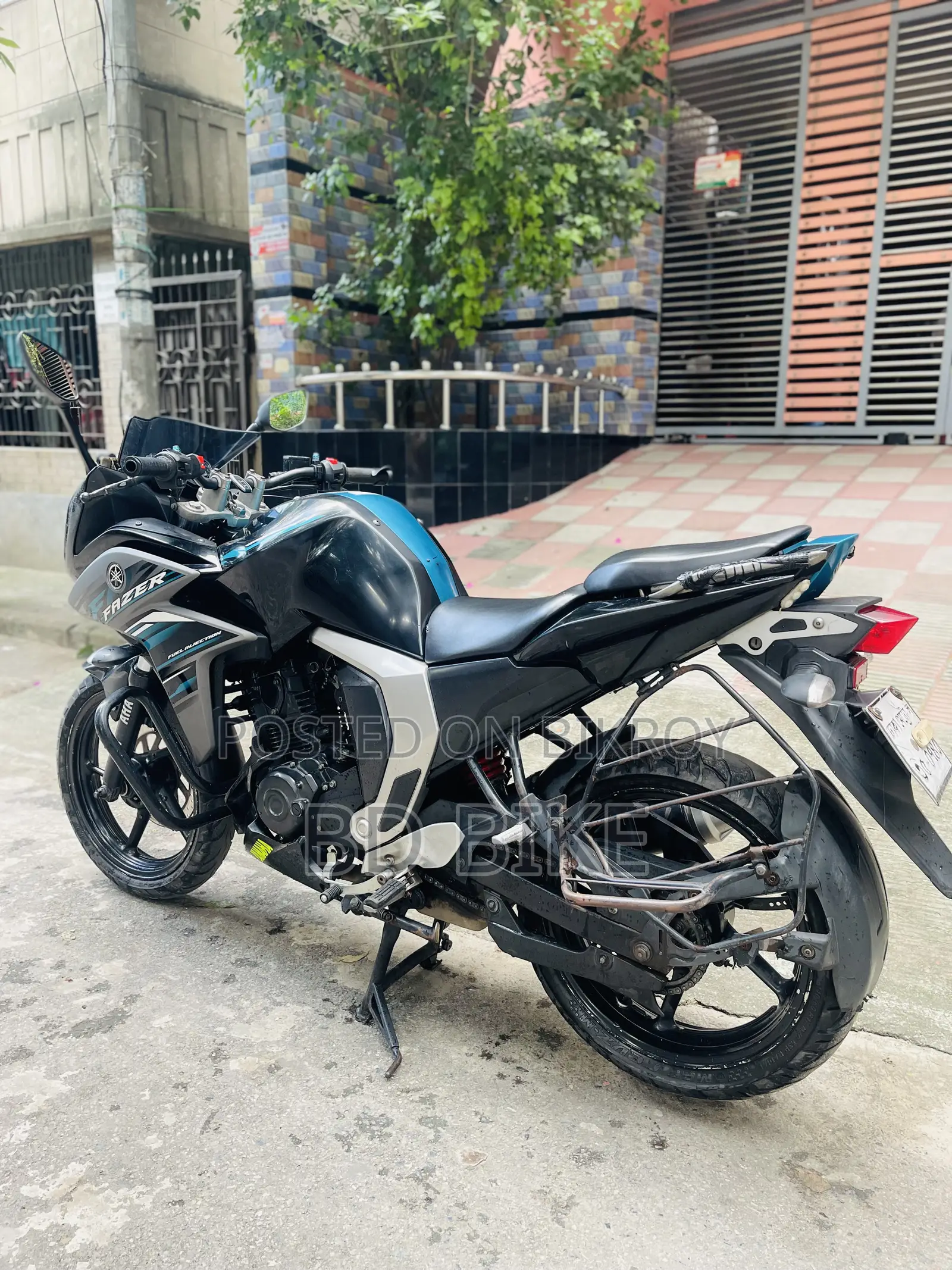 Yamaha 2018 Black