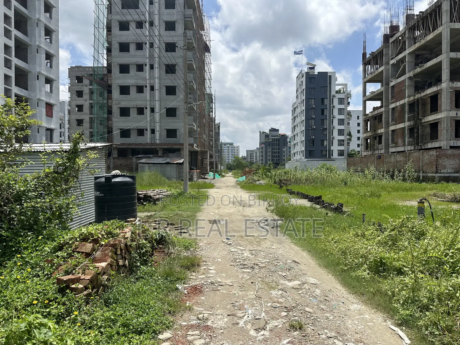 ব্লক-এল, (৩+৩)=৬ কাঠা, সিরিয়াল- ১৫০০, বসুন্ধরা আ/এ