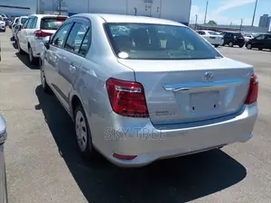 Toyota Axio 2021 Silver