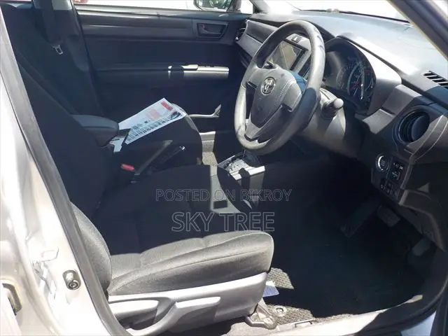 Toyota Axio 2021 Silver