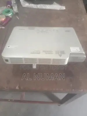 কাসিও প্রজেক্টর