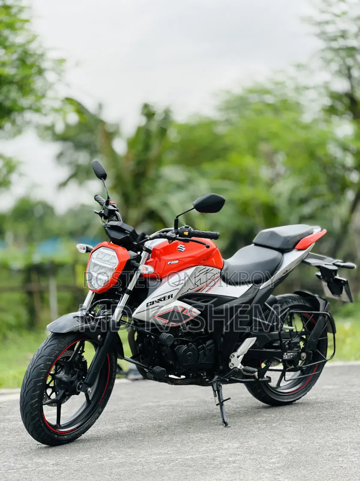 সুজুকি জিক্সার ২০২৪ কমলা