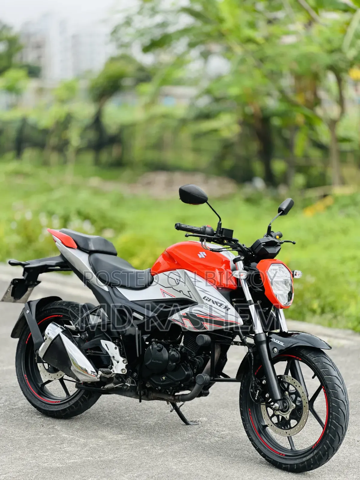 সুজুকি জিক্সার ২০২৪ কমলা