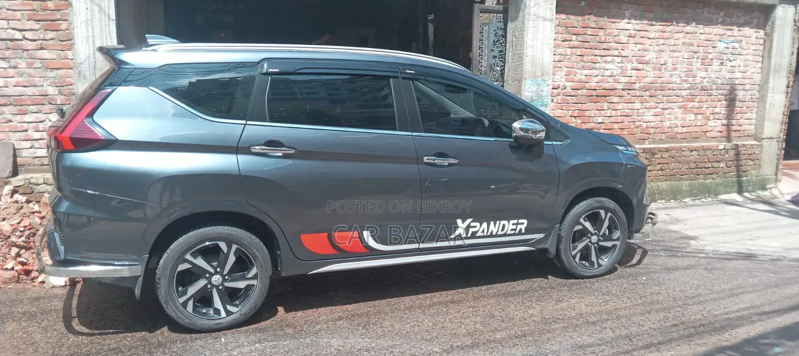 Mitsubishi Xpander Premium 2025 Gray