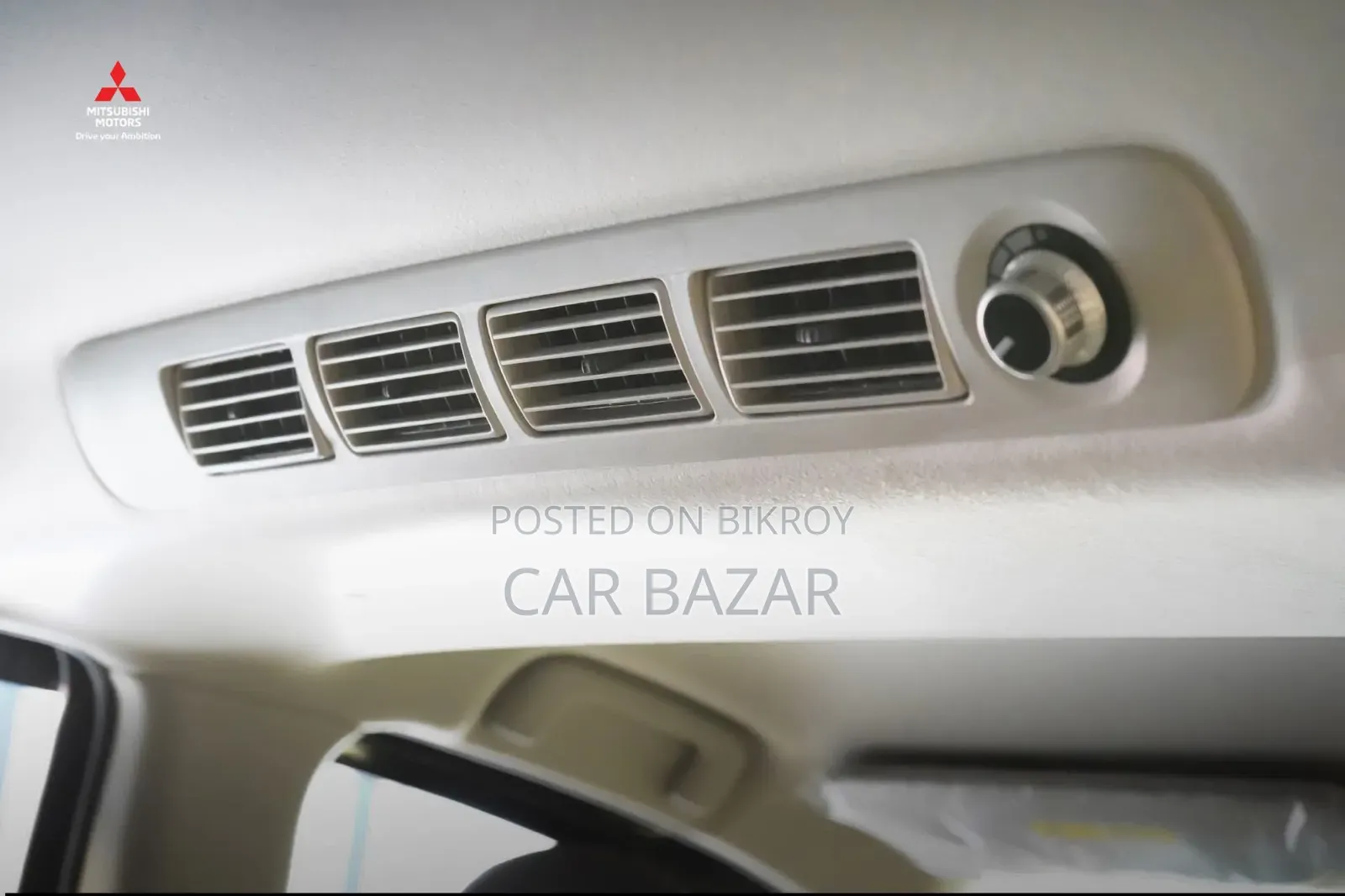 Mitsubishi Xpander Premium 2025 Gray