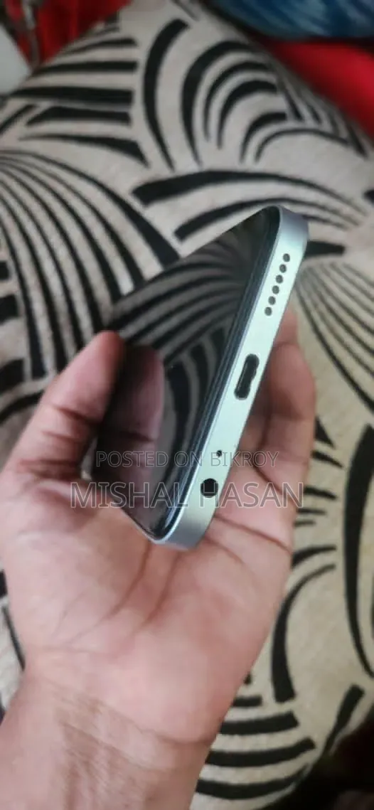 Tecno Spark Go 64 GB White