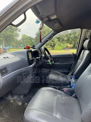 Toyota Noah 2003 Silver