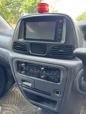 Toyota Noah 2003 Silver