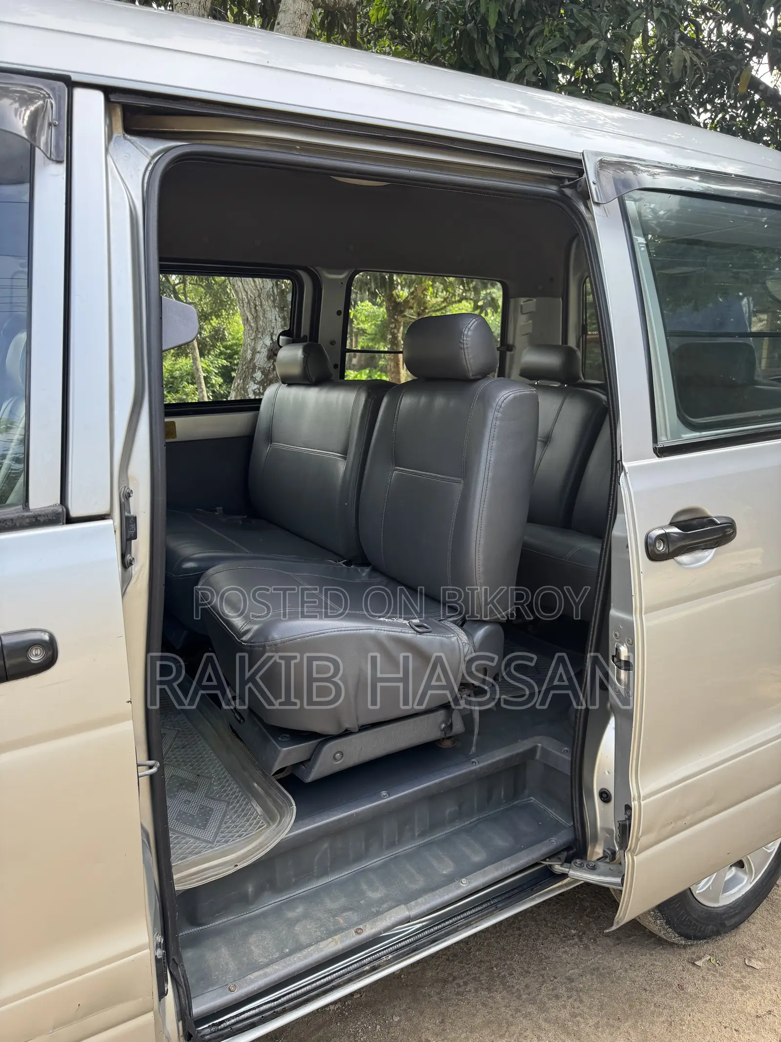 Toyota Noah 2003 Silver