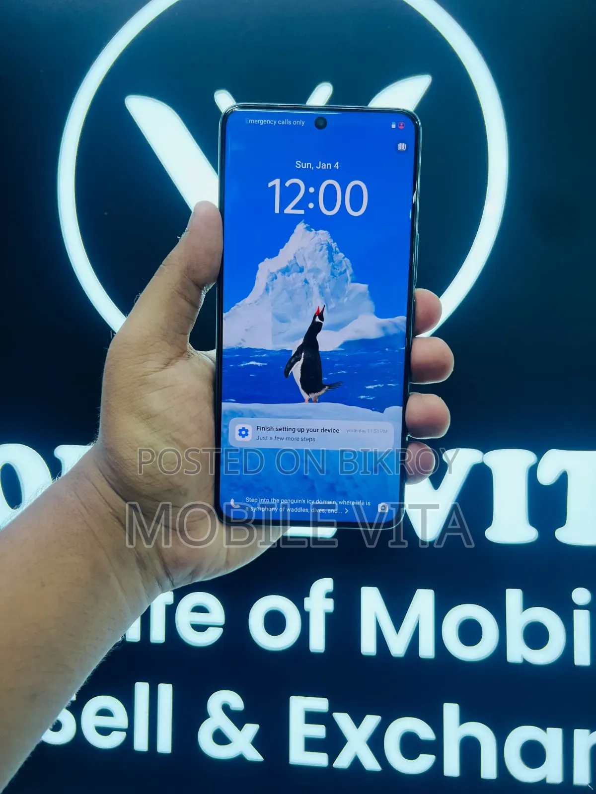 iQOO 128 GB Blue