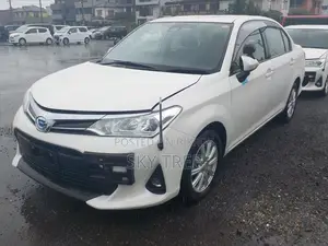Toyota Axio 2021 Pearl