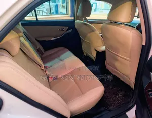 টয়োটা প্রমিও ২০১৮ পার্ল