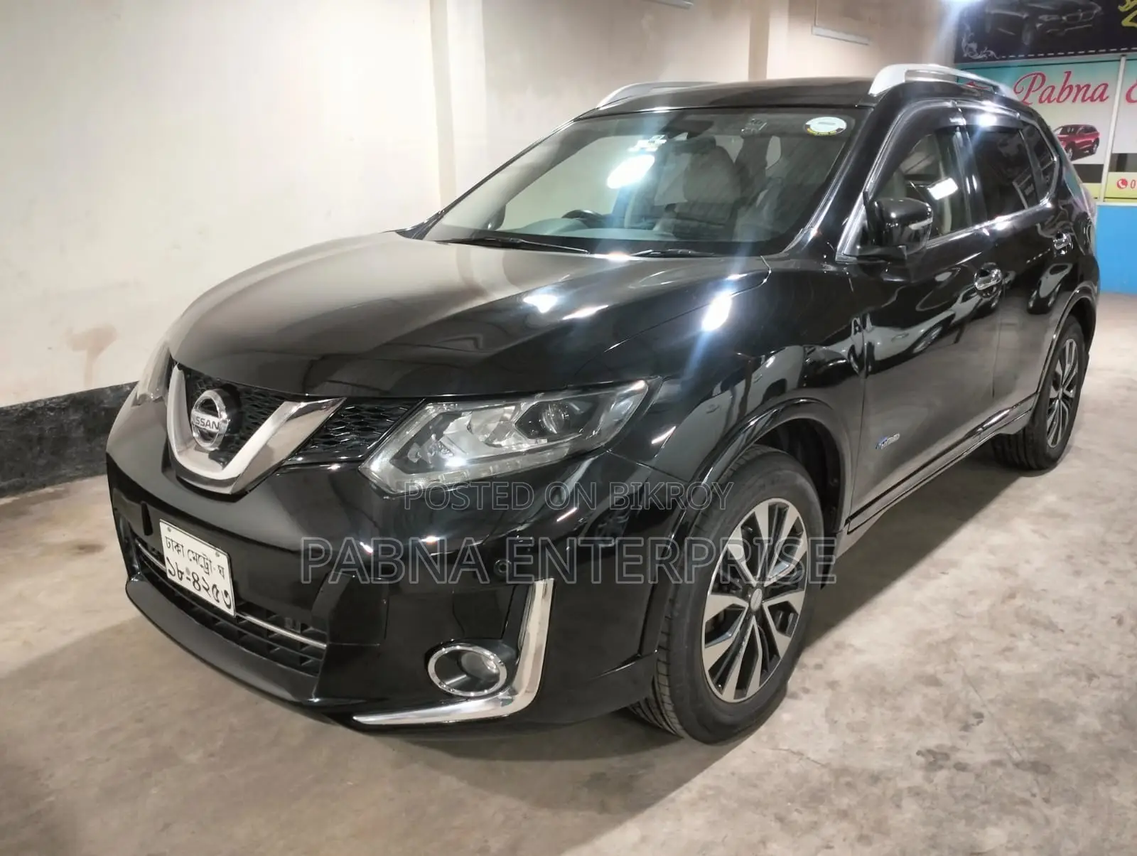 Nissan X-Trail 2.0 Hybrid FWD 2015 Black