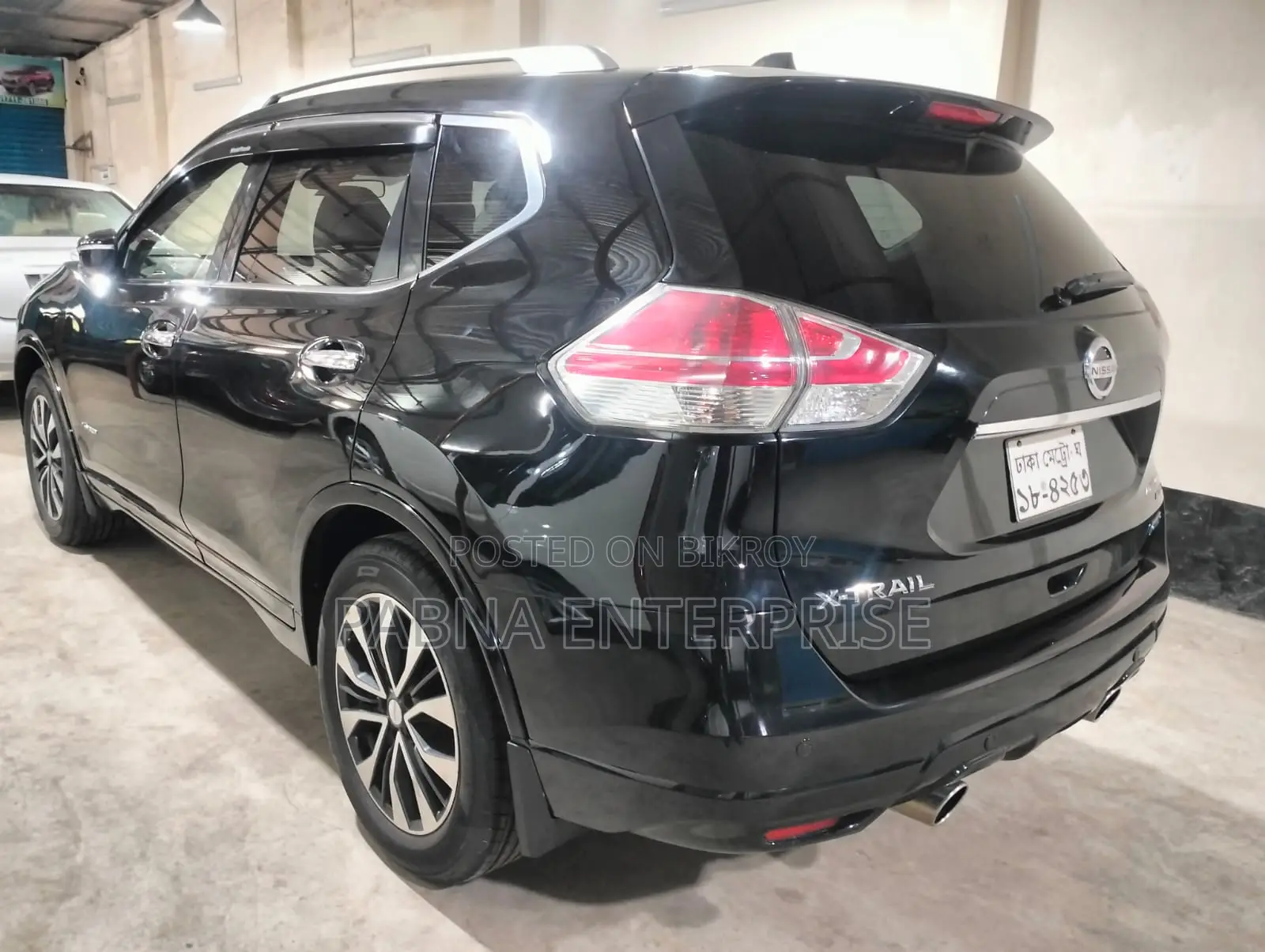 Nissan X-Trail 2.0 Hybrid FWD 2015 Black