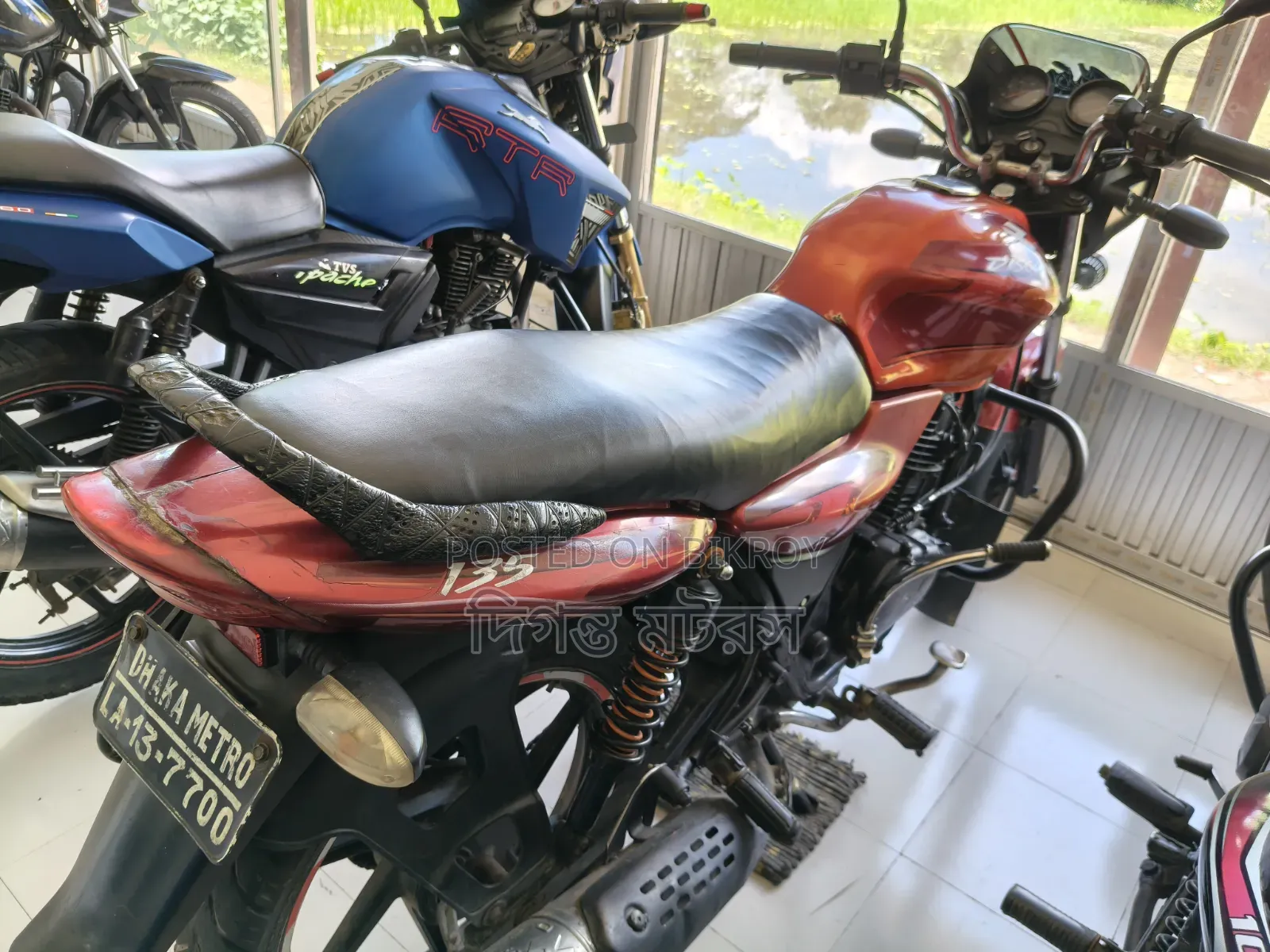 Bajaj Discover 135 2012 Red