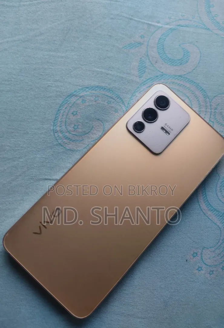 Vivo V23 256 GB Gold