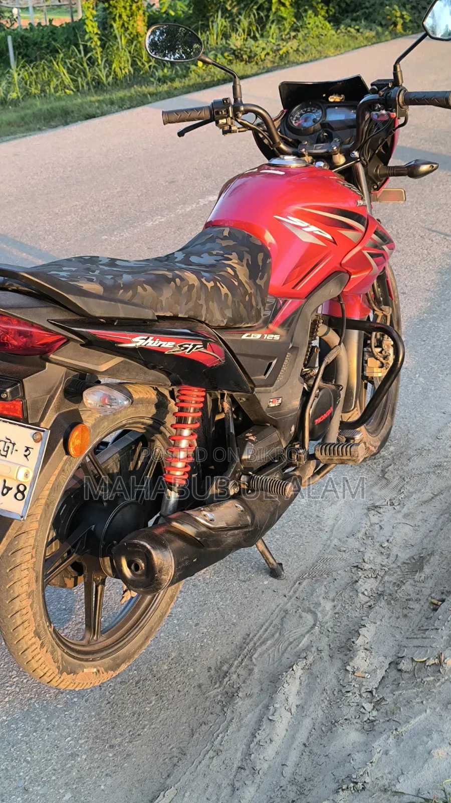 Honda CB 2022 Red