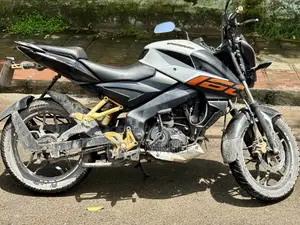 Bajaj Pulsar NS 160 2019 White
