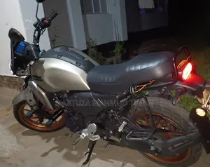 ইয়ামাহা এফজেড ২০২৫ গ্রে