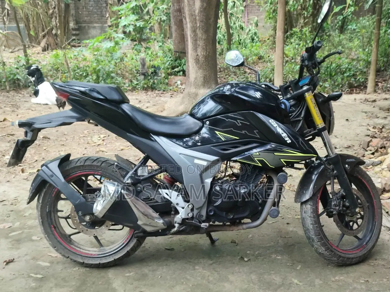 সুজুকি জিক্সার ২০২০ কালো