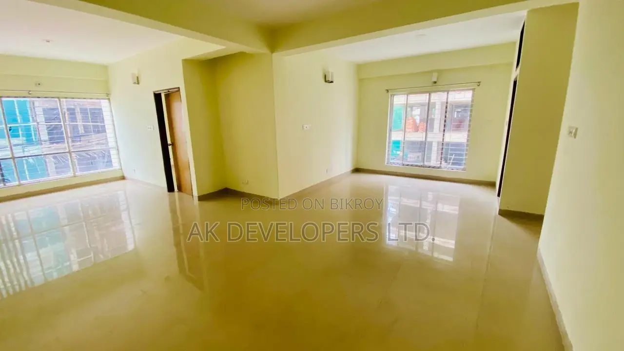 3 Bedroom Apartment in Shwapno Nibash, Basundhara for Sale