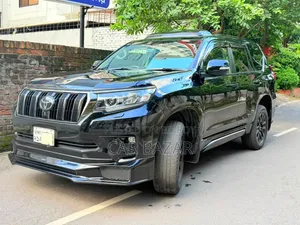 Toyota Land Cruiser Prado 2.7 2022 Black