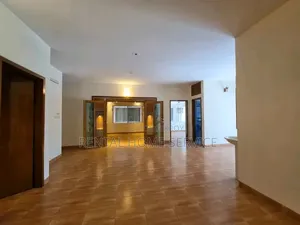 3 Bedroom Apartment in Semi Furnished for Rent