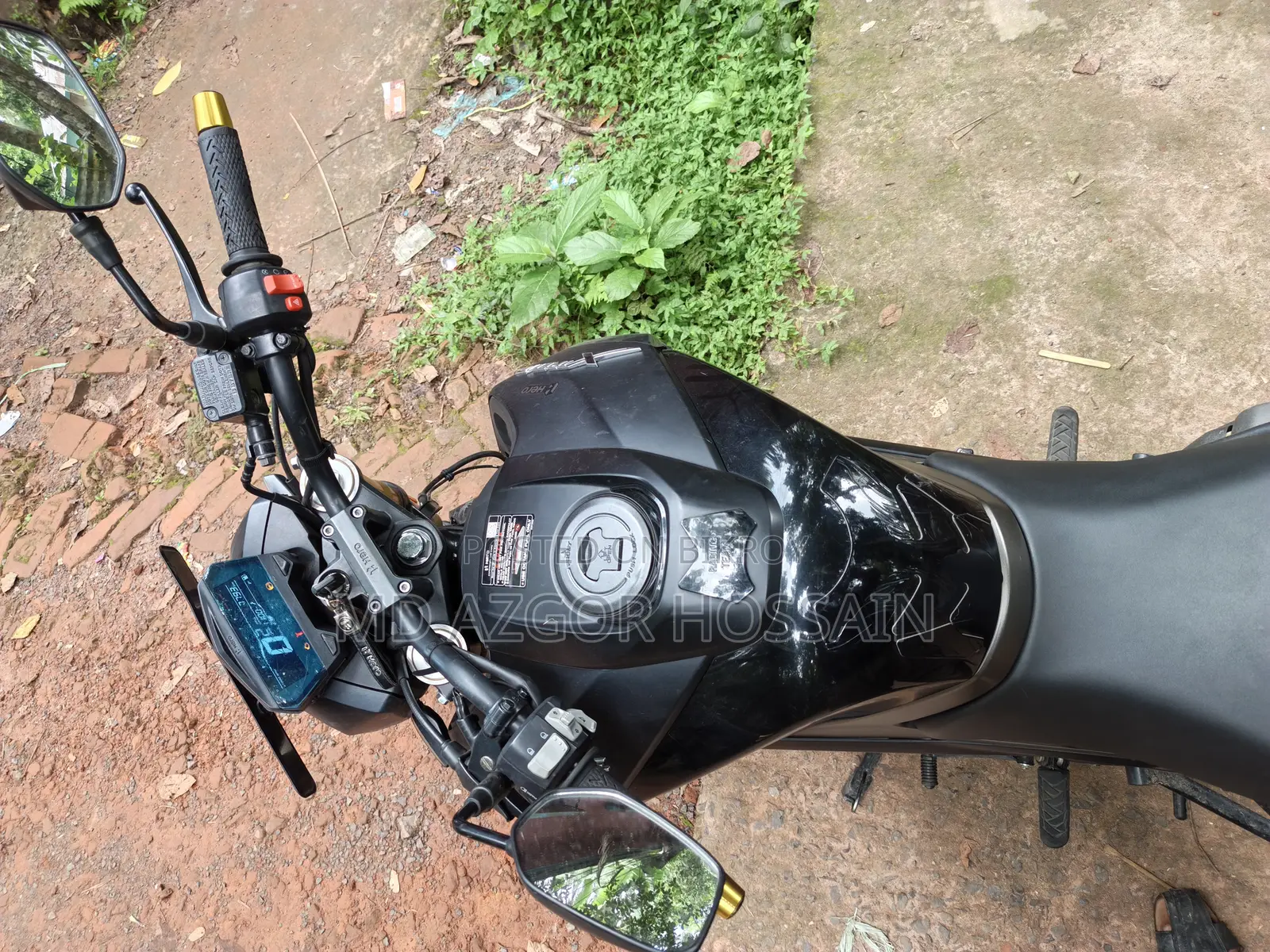 হিরো এক্সট্রিম ১৬০আর ৪ভি ২০২৫ কালো