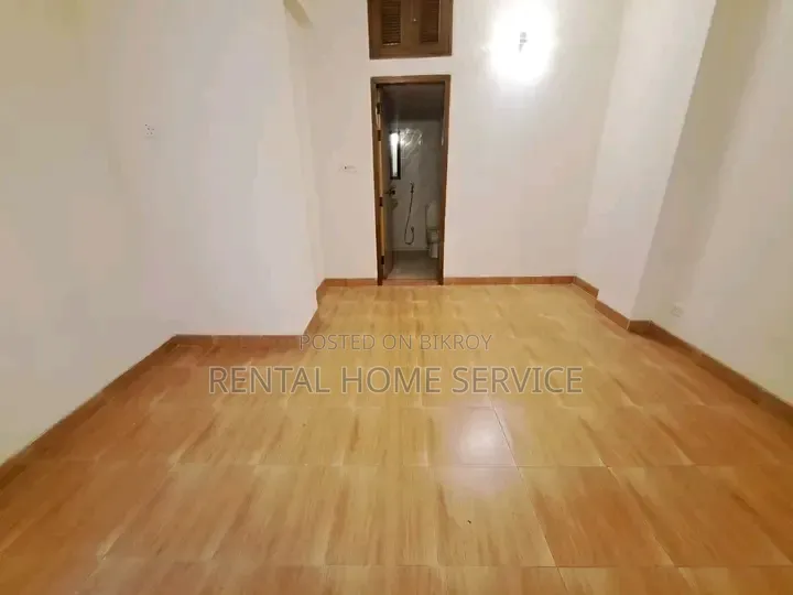 3 Bedroom Apartment in Semi Furnished for Rent