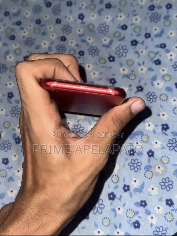 Apple iPhone SE (2020) 128 GB Red