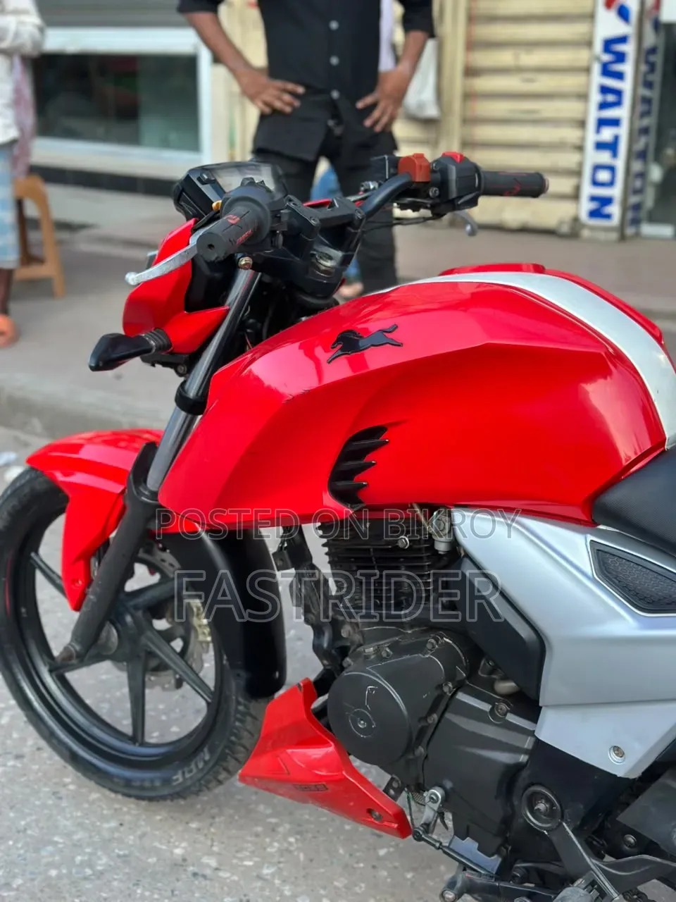 TVS Apache 160 4V 2019 Red