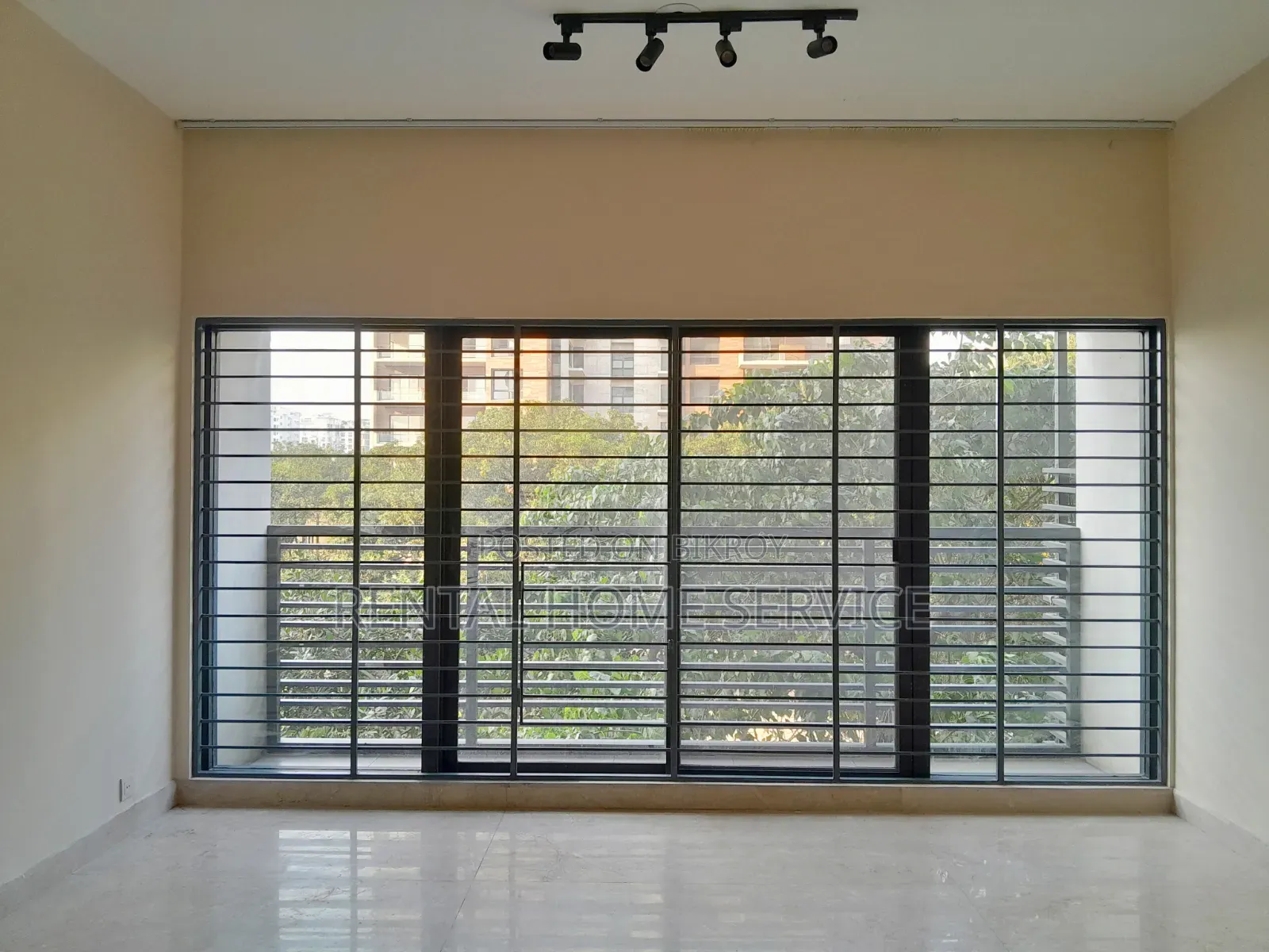 4-Bedroom Apartment in Semi-Furnished for Rent