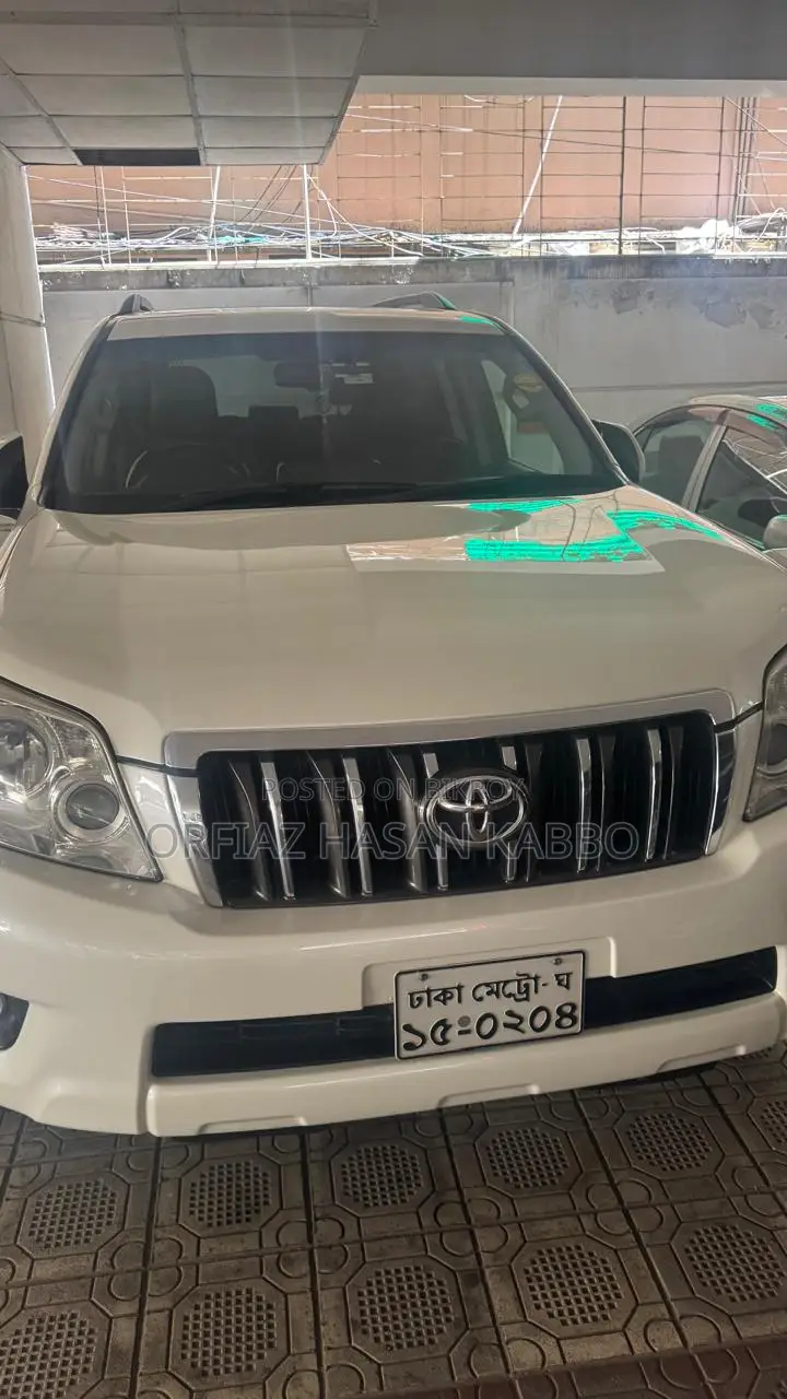 Toyota Land Cruiser Prado 2012 সাদা
