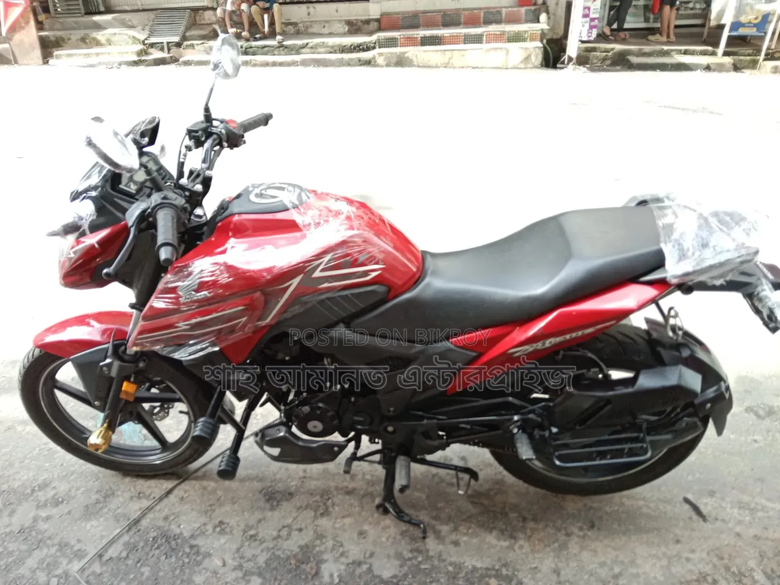 হোন্ডা এক্স-ব্লেড ১৬০ ২০২৬ লাল